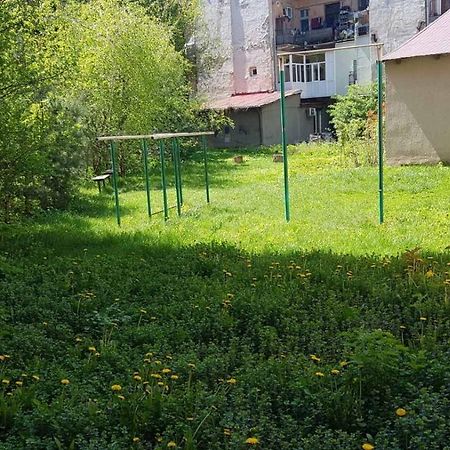 Stepana Bandery Str. 19 Leilighet Lviv Eksteriør bilde