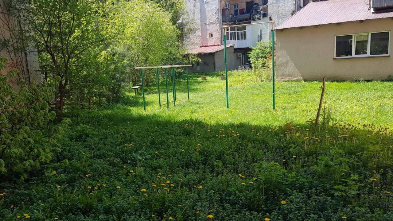 Stepana Bandery Str. 19 Leilighet Lviv Eksteriør bilde