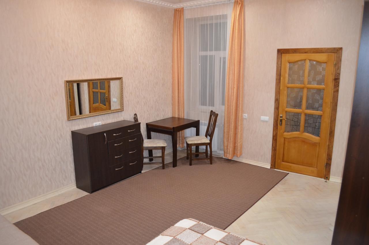 Stepana Bandery Str. 19 Leilighet Lviv Eksteriør bilde