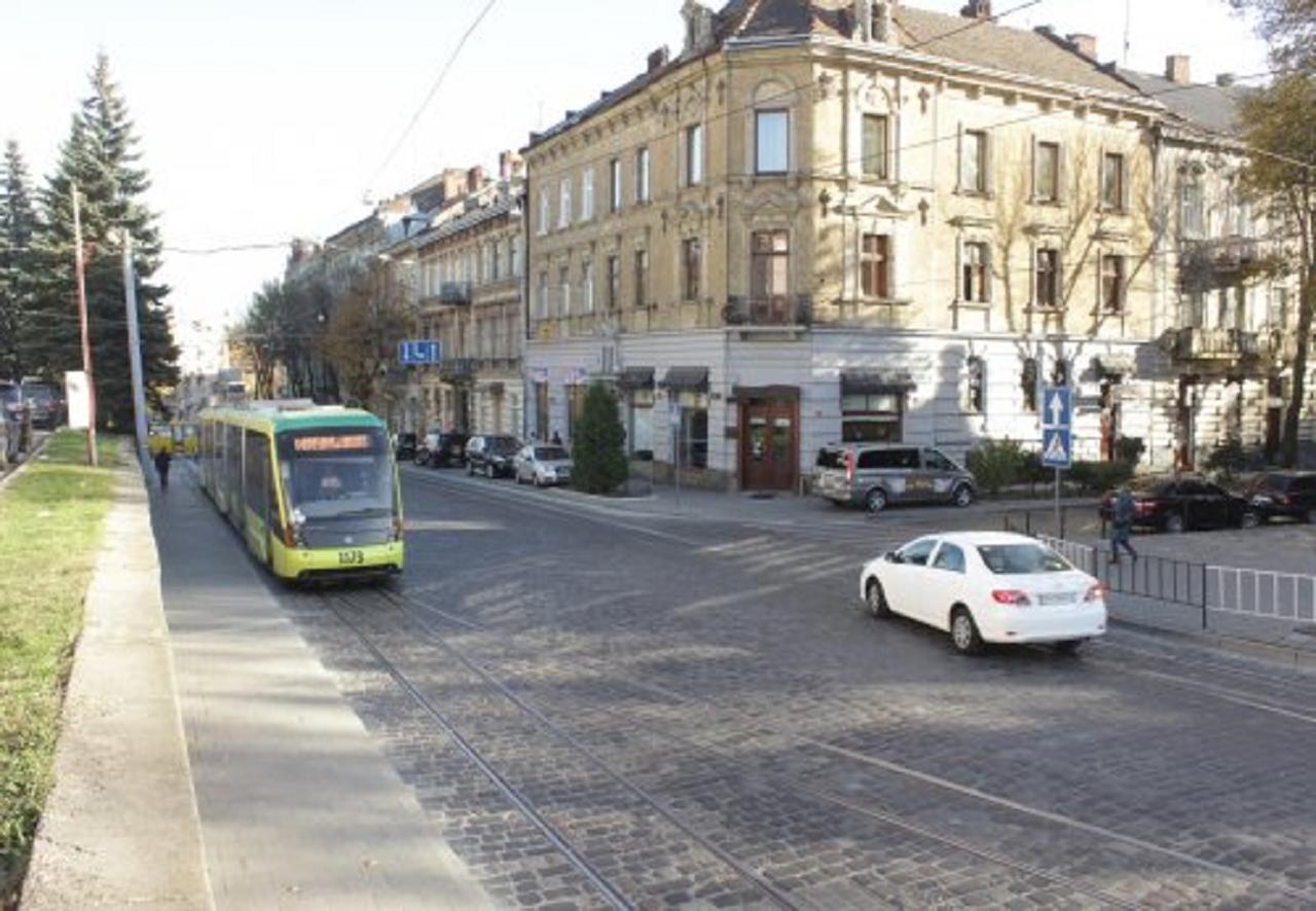 Stepana Bandery Str. 19 Leilighet Lviv Eksteriør bilde